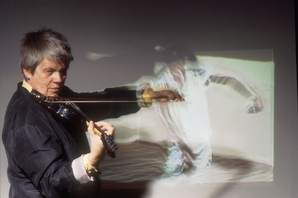 Performativita v&nbsp;dílech Garyho Hilla, Steiny a&nbsp;Woodyho Vašulkových